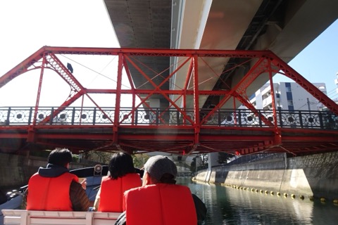 中村川にかかるトラス橋