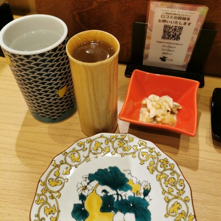 金沢の居酒屋で味わう日本酒 90mlグラス