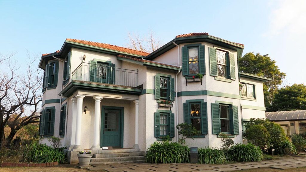 ブラフ18番館 外観