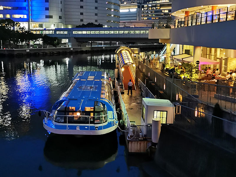 横浜の水上交通シーバス