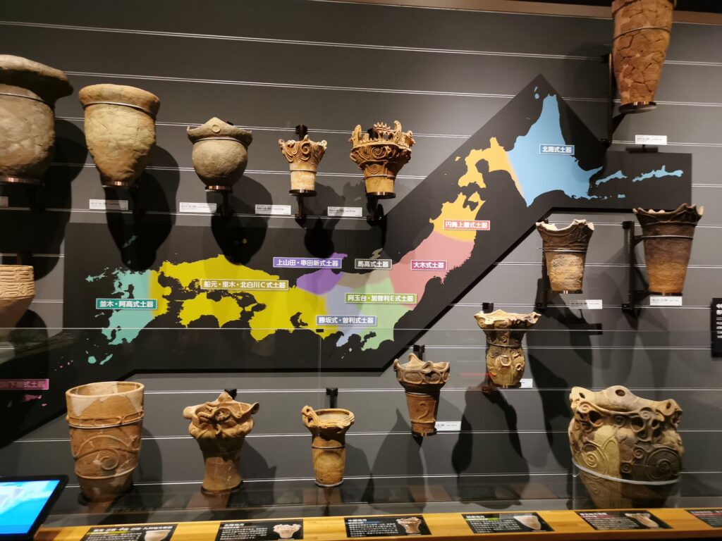 縄文土器の展示