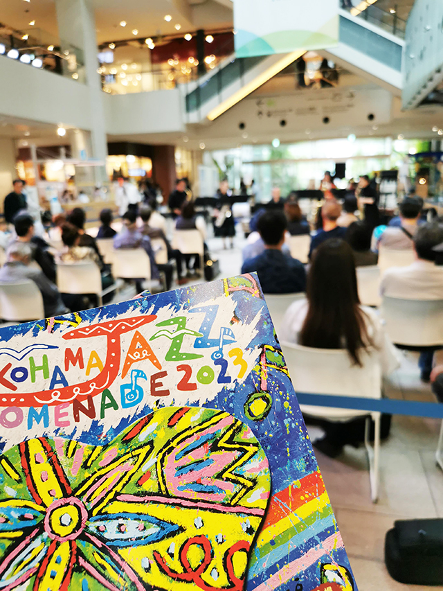 横浜ジャズプロムナード 街角ステージ MARK IS会場